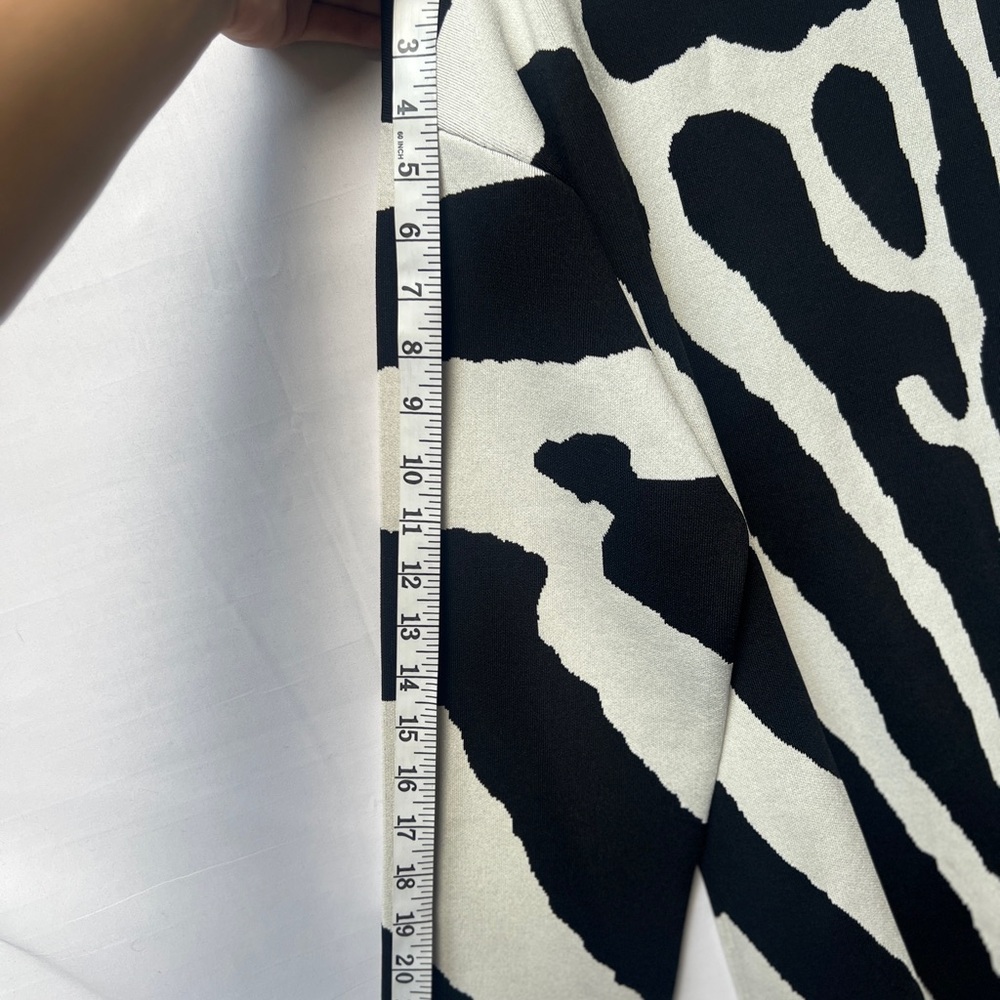 Carolina Herrera Black and White Zebra Print Dress L - Picture 14 of 16
